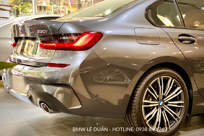bmw 330i m sport - den hau va mam xe