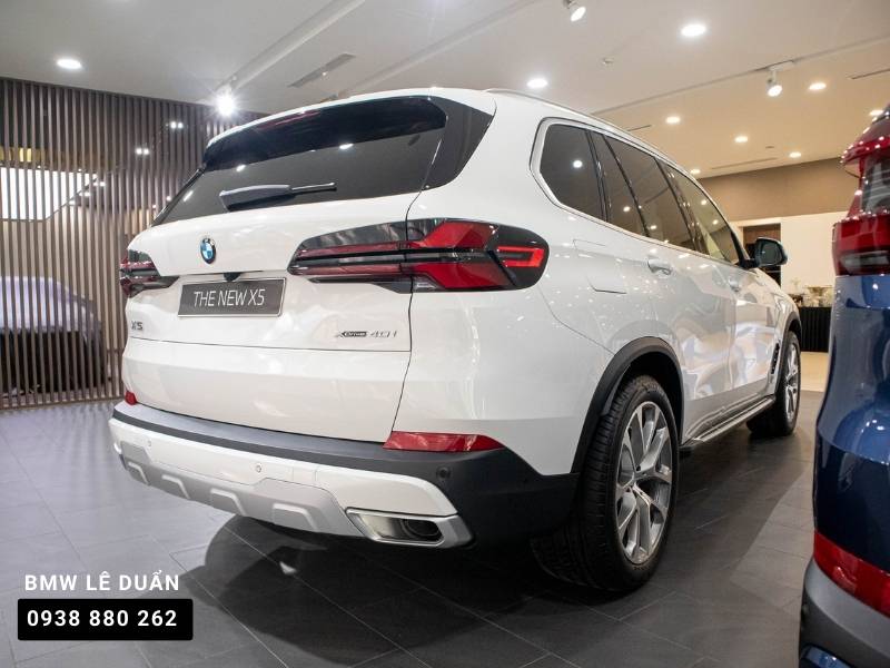 Đuôi xe BMW X5 2024